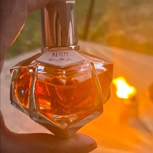 SOLD Thierry Mugler Alien Les Parfums De Cuir Full Bottle With Cap rare and HTF